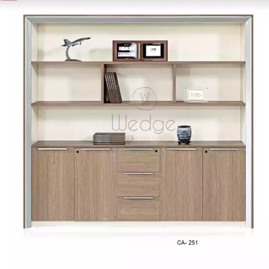 صورة لمكتبة ملفات مودرن بأرفف خشبية وتصميم عصري