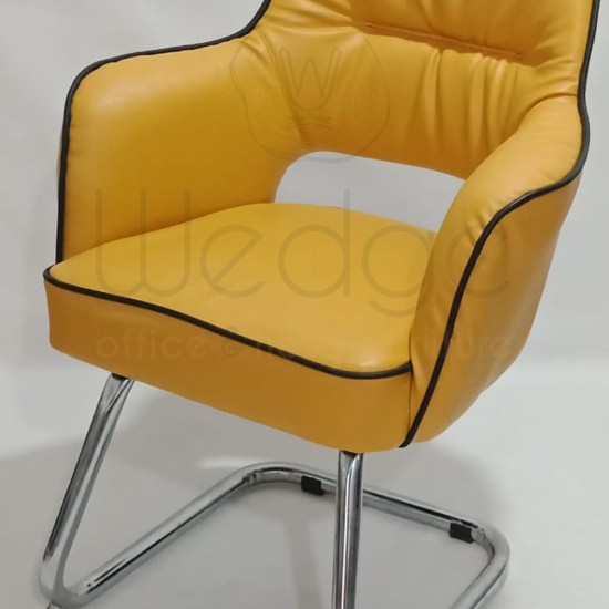 كرسي مودرن ثابت من الجلد بتصميم أنيق ومريح